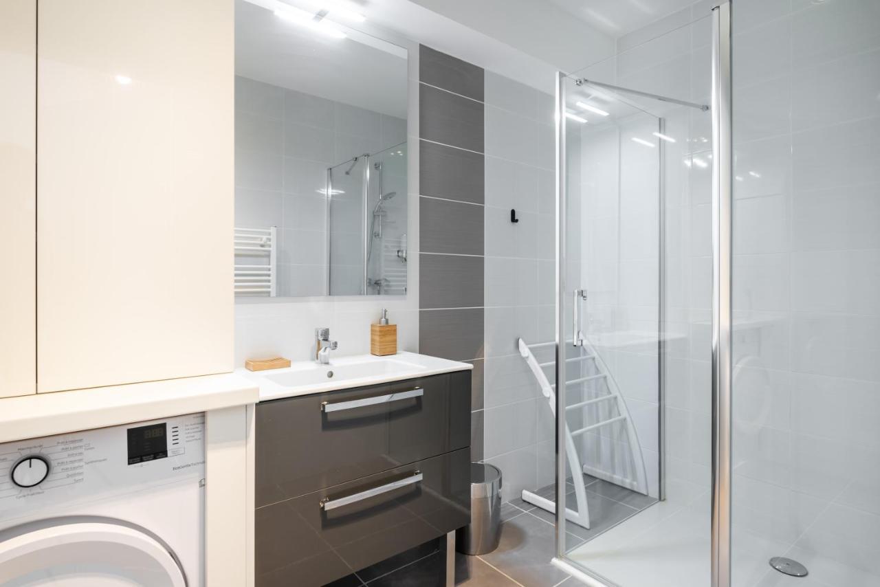 Appartement De Standing Avec Grande Terrasse Villeurbanne Ngoại thất bức ảnh
